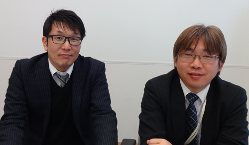 DNP　中根祐二氏（左） 日本ユニシス　鈴木悟嗣氏（右）
